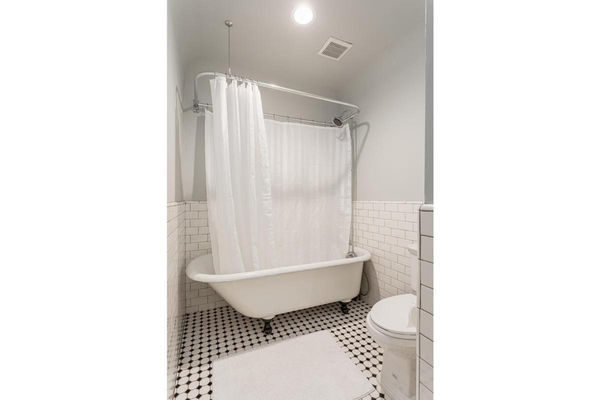 Family Laundry & Spa Sacramento Buitenkant foto